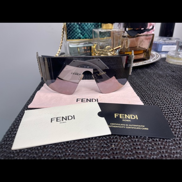 AUTHENTIC FENDI SUNGLASSES - Picture 2 of 5